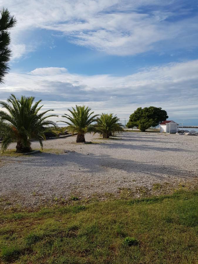 Hana Umag Buitenkant foto
